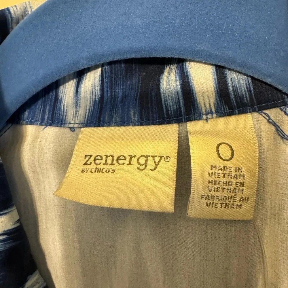 Zenergy by Chico’s 2 piece set Sz 0 (S/4) joggers and jacket - Picture 11 of 15